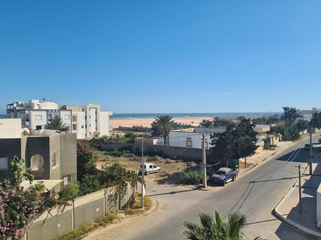 Mahdia - Baghdadi - Laourient Apartments, Restaurant, Cafe Екстериор снимка